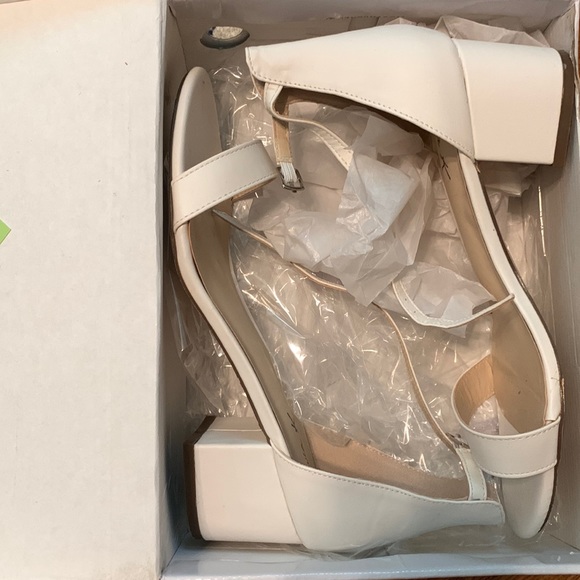 White Heels - Picture 2 of 4